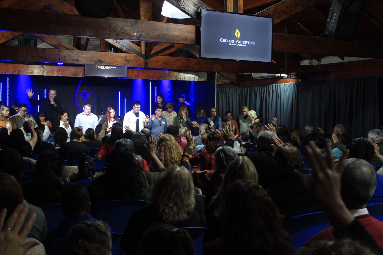 “Cielos Abiertos celebra 9 años de amor, fe y restauración en Merlo