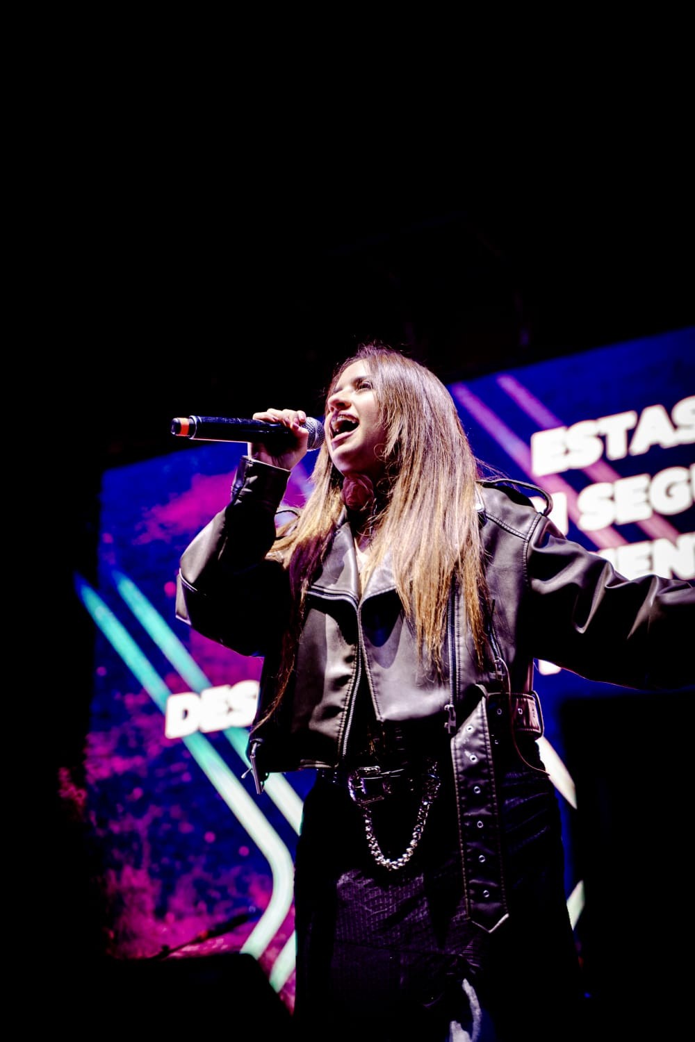 Glo Silva regresa a la música con esperanza a través de su nuevo sencillo 